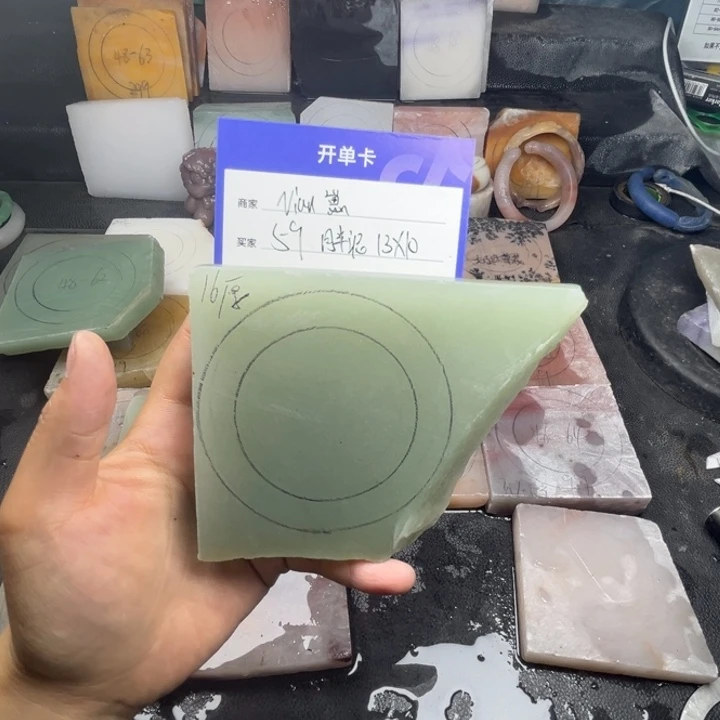 石英质玉手镯未镶嵌N****！定制手镯