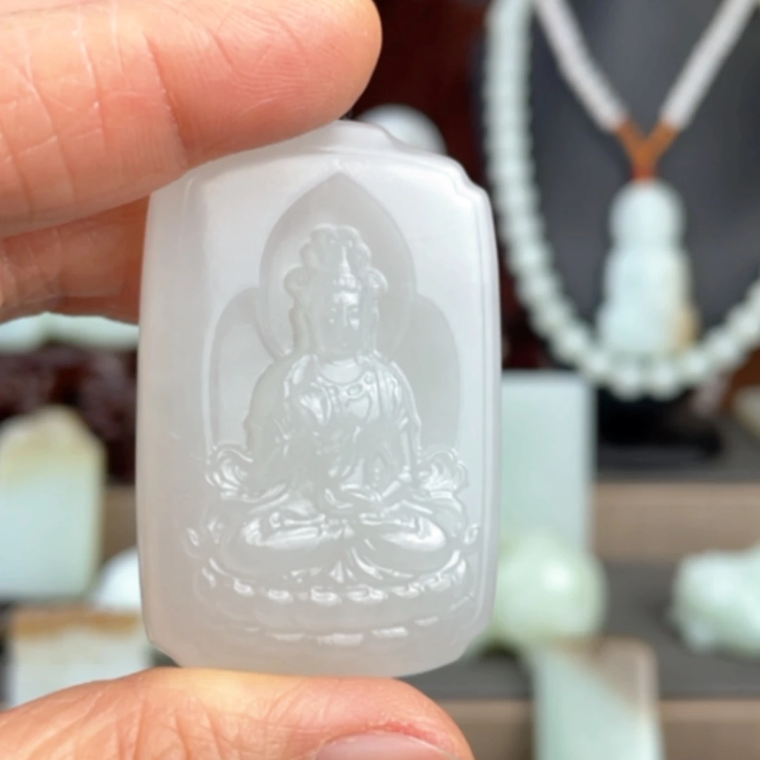 【闪购商品】颈饰未镶嵌和田玉