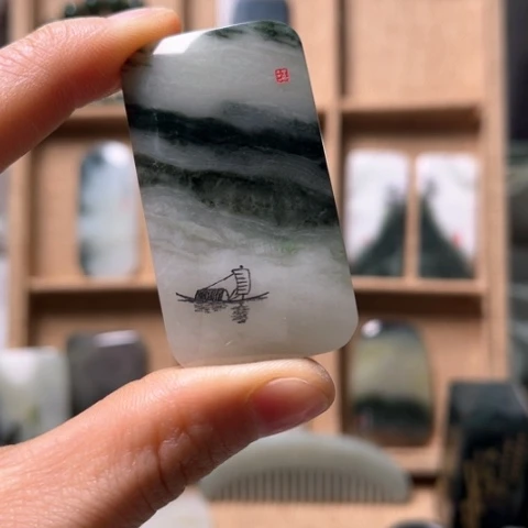 独山玉颈饰未镶嵌