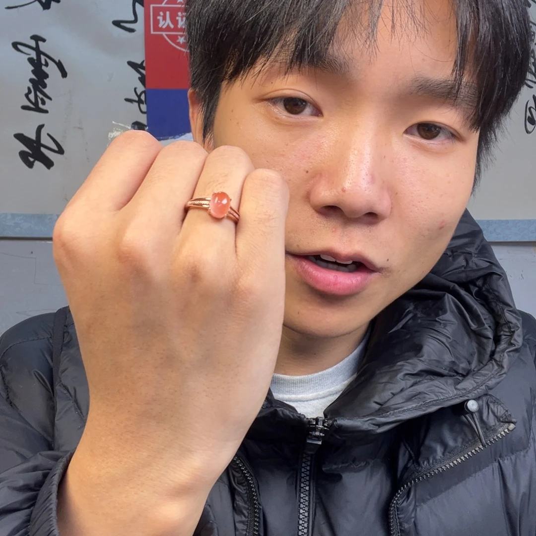 颈饰未镶嵌南红玛瑙多样性南红戒指