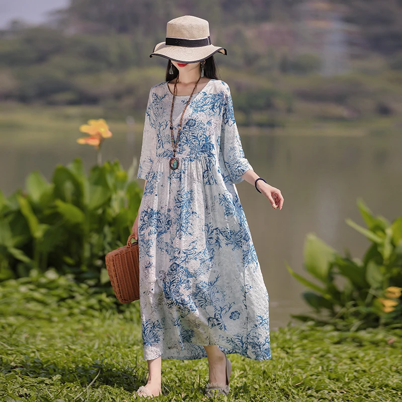 夏新款文艺棉麻大码宽松显瘦圆领五分袖民族风女气质碎花连衣裙