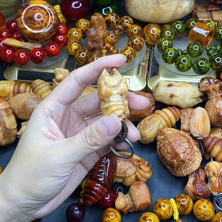 松木琥珀木文玩手串