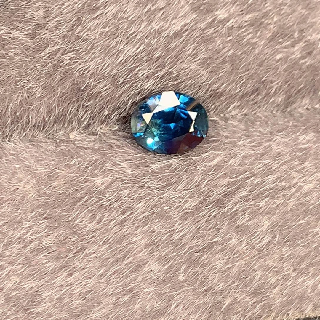 蓝宝石裸石天然蓝宝石1.10ct/888