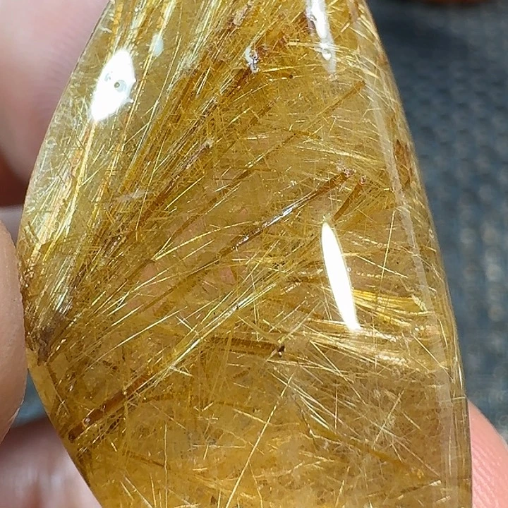 未镶嵌颈饰水晶苏****馆