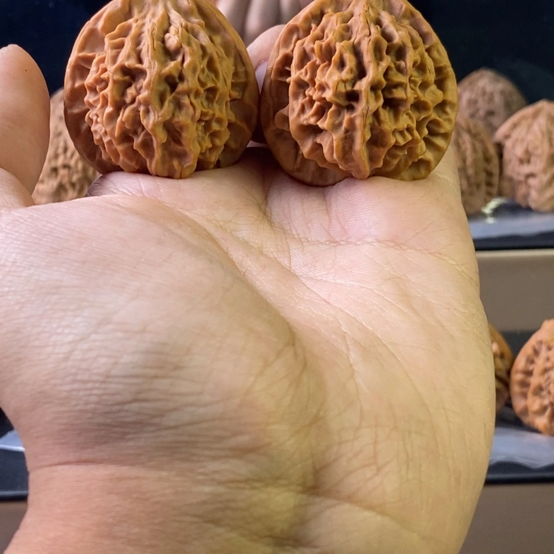 文玩核桃吊坠秦闷狮子头