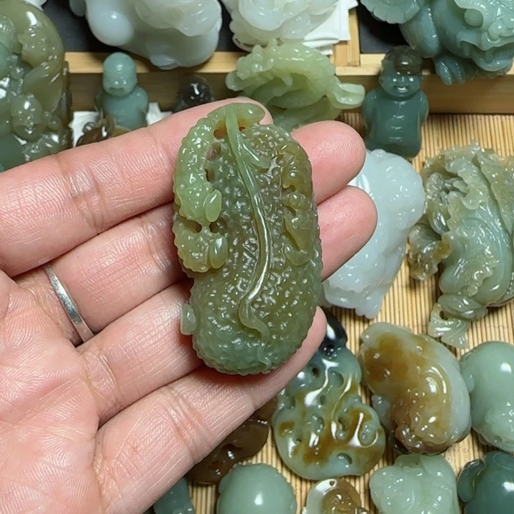 和田玉挂件未镶嵌