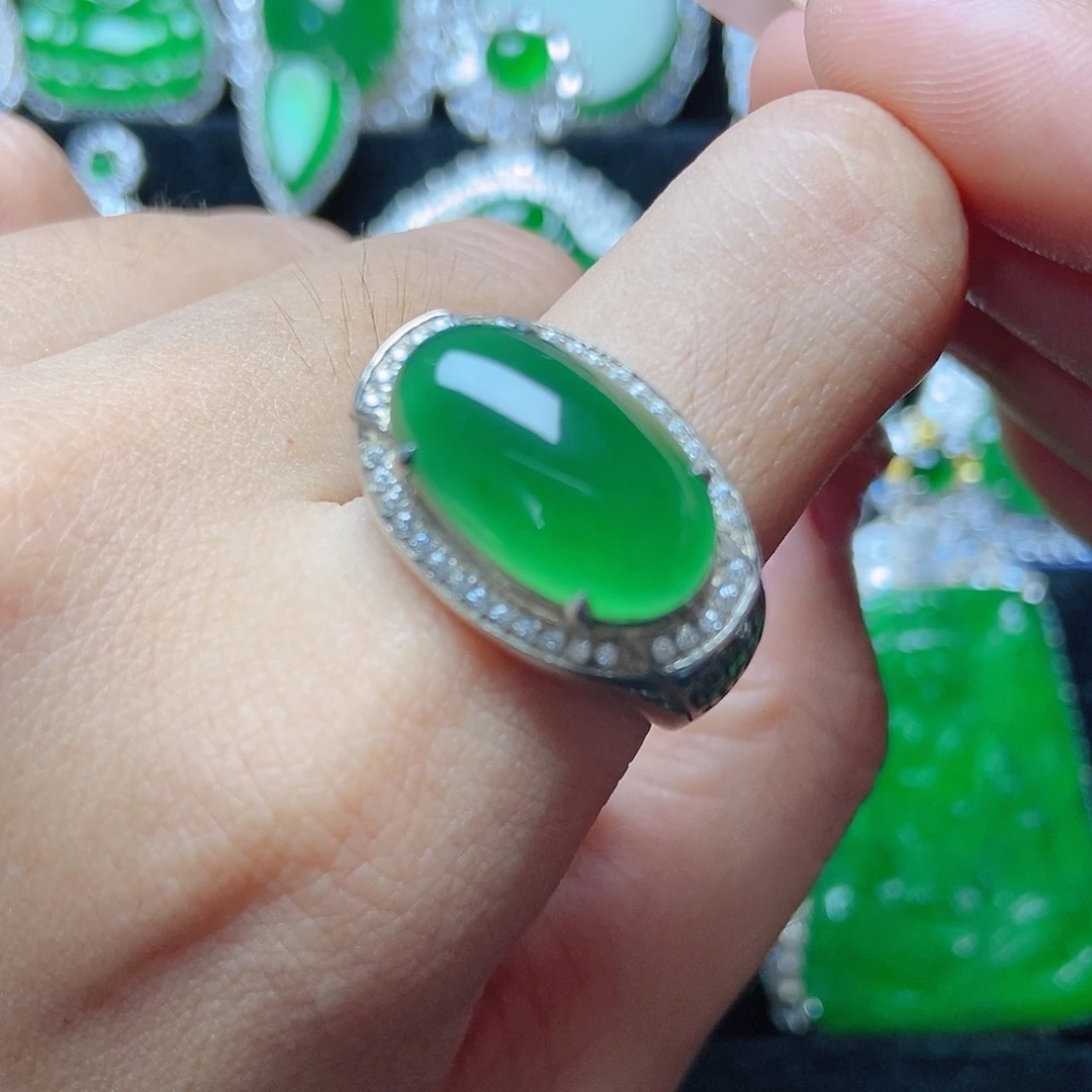 颈饰银S925镶嵌翡翠