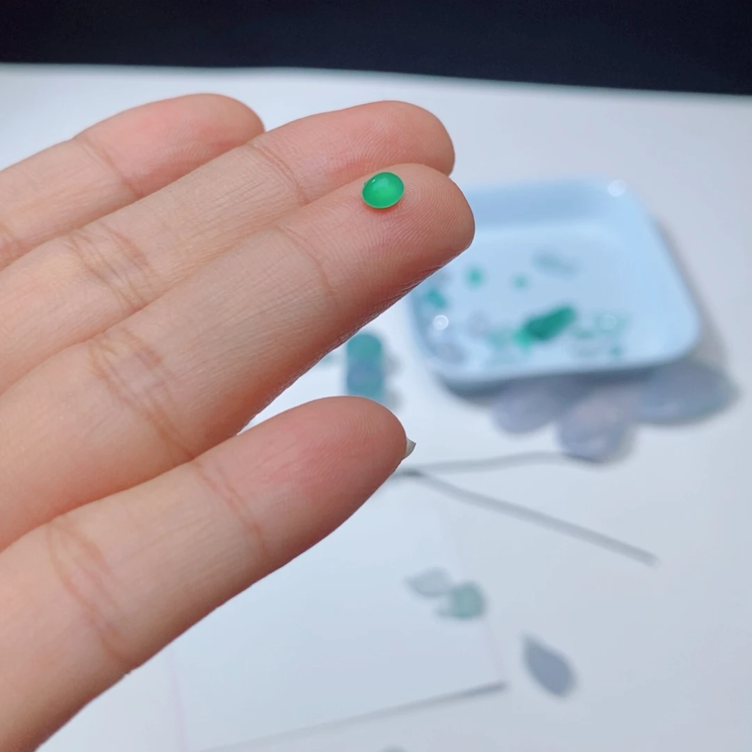 定制翡翠未镶嵌李*l蛋面