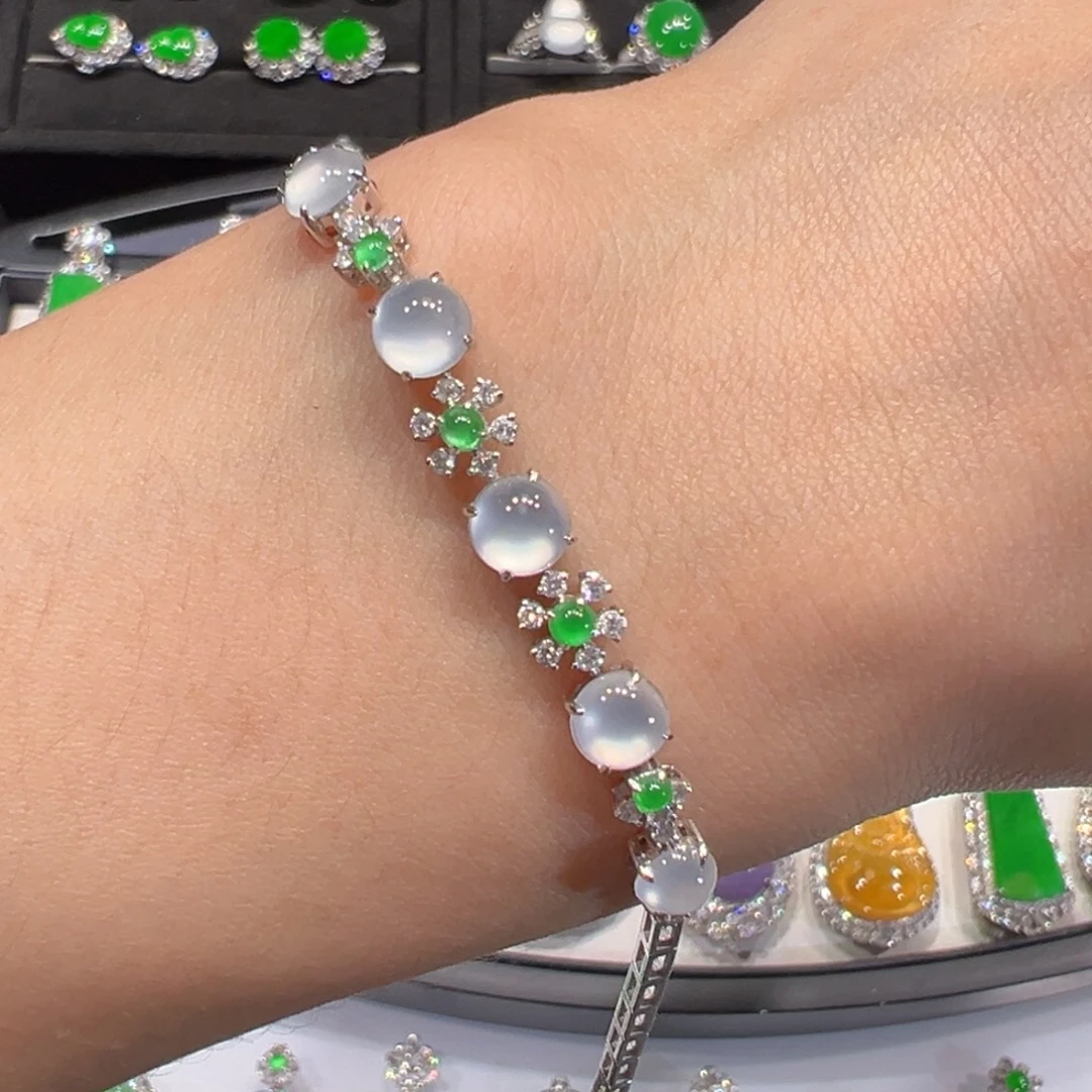 翡翠未镶嵌手链收到货48小时鉴赏期