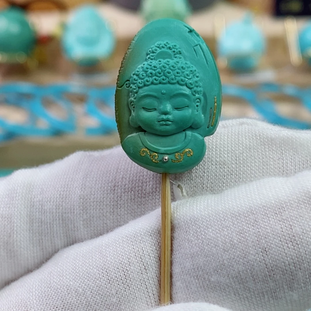 绿松石未镶嵌珠宝奇石