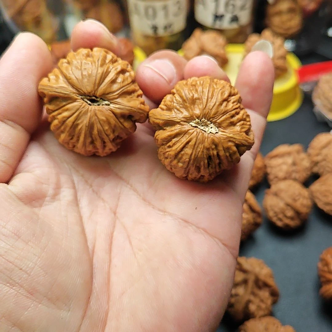 卖***伙文玩核桃把件全品铁锤