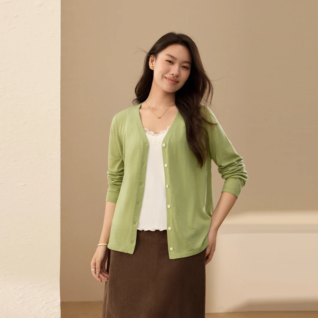 【初恋】纤莉秀大码女装琥珀流光软糯叠穿慵懒针织长袖开衫QK4165