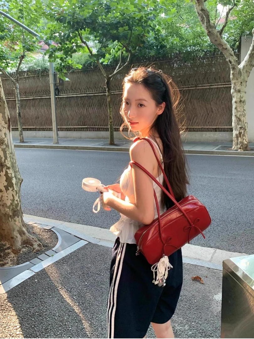 2025新款吸睛款小众春夏蝴蝶结法棍包红色包包女结婚婚包波士顿包