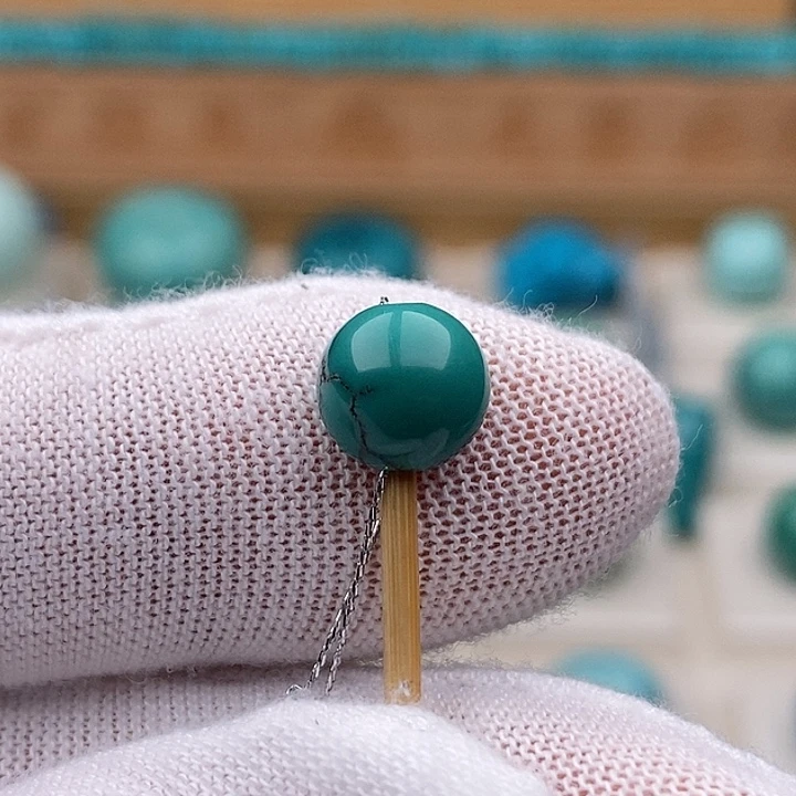 绿松石未镶嵌珠宝奇石8.4