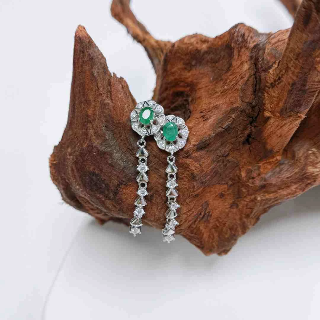 ZKZME265-天然祖母绿耳钉（约70分左右 2枚1.4ct）