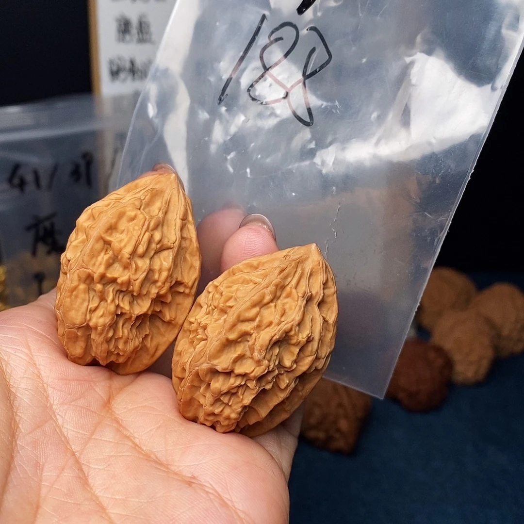 ୧***理把件文玩核桃朱雀