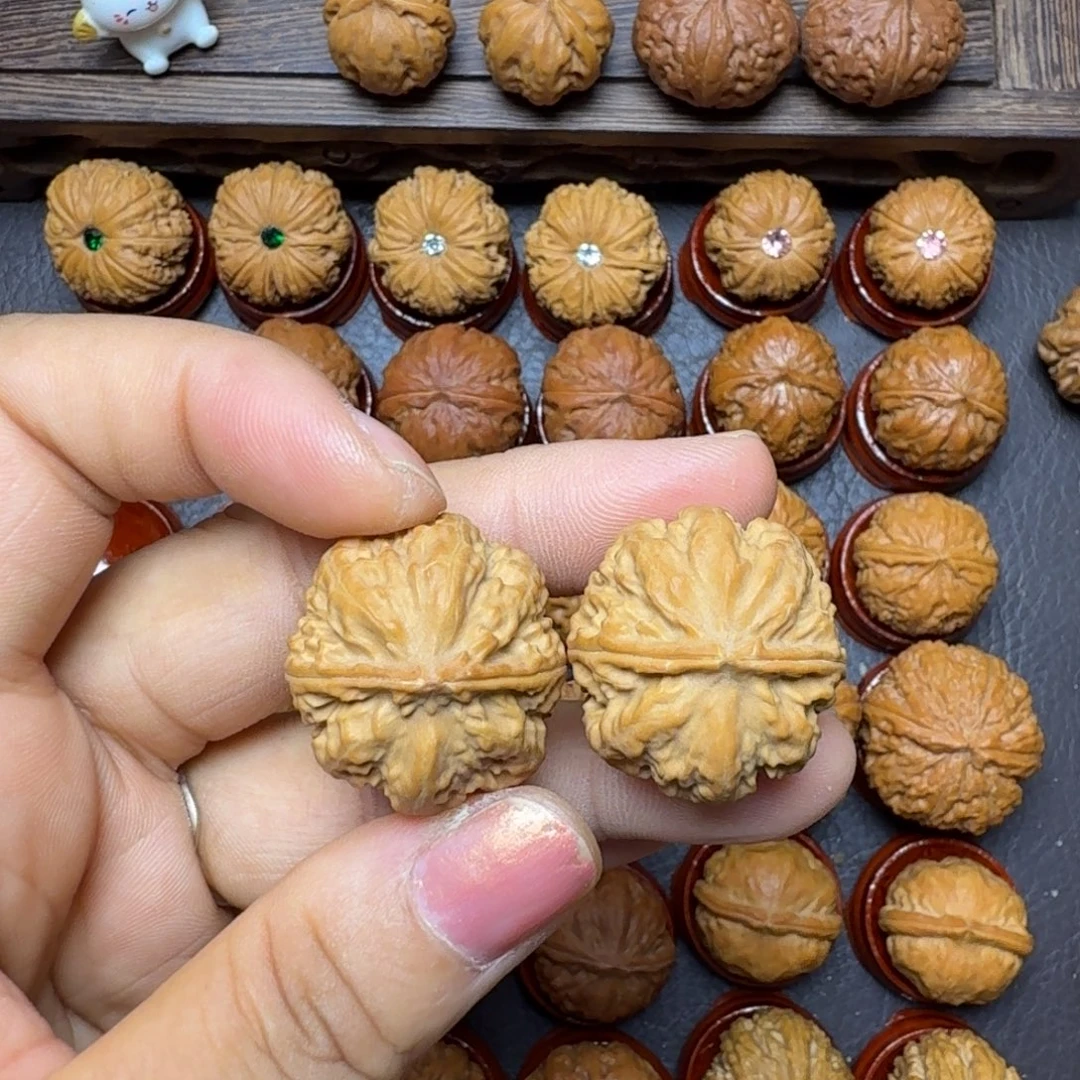 村***长文玩核桃把件27尺京八棱