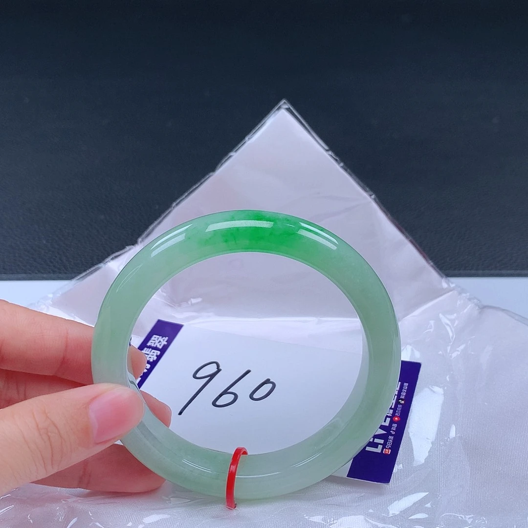 翡翠手镯未镶嵌手镯000950