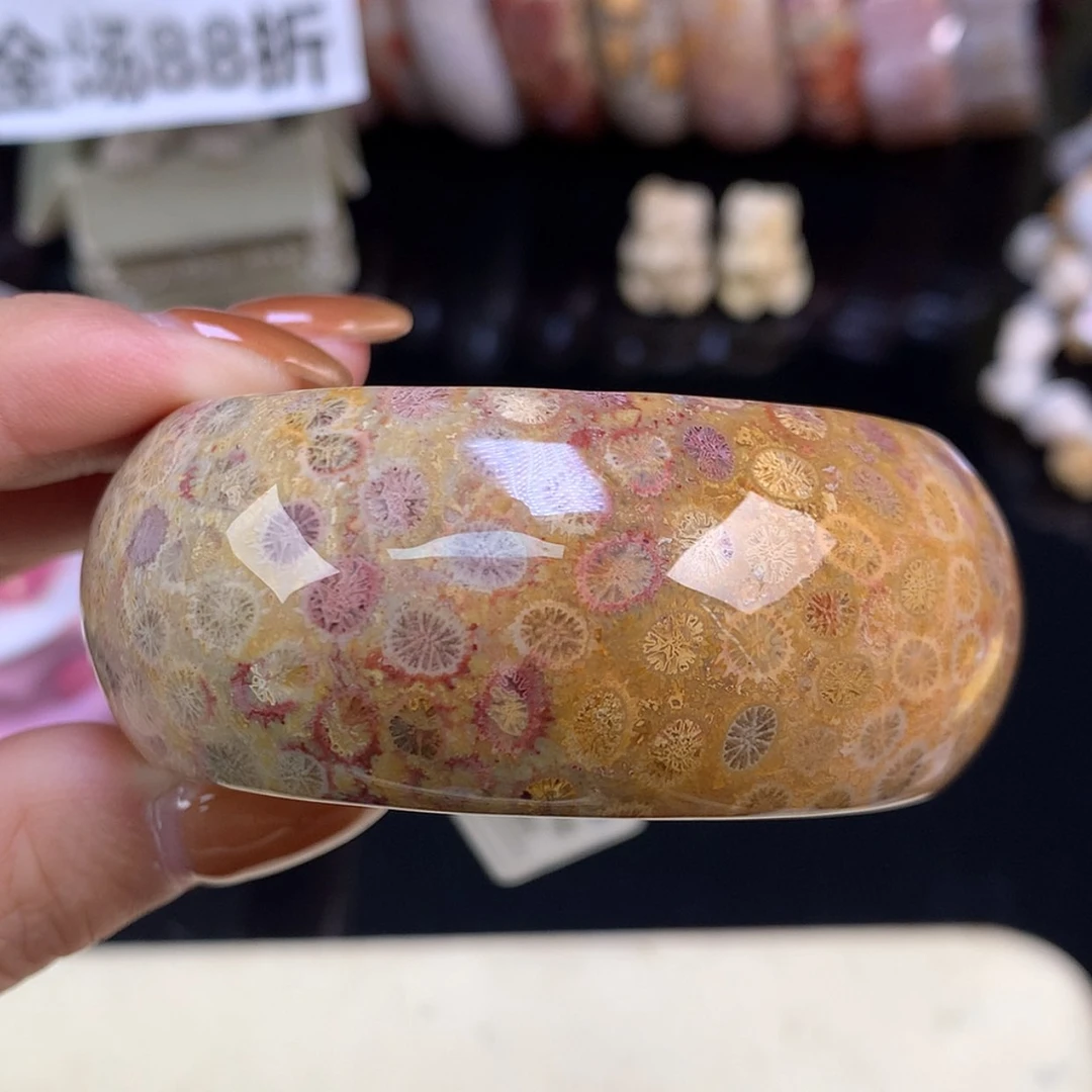 【闪购商品】颈饰未镶嵌硅化珊瑚（珊瑚玉）轮胎满花53.7（45号）