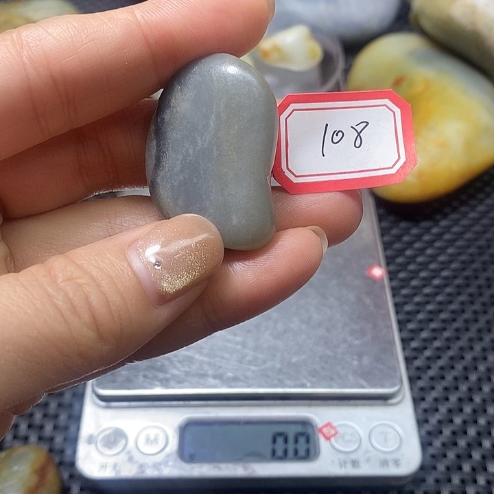 和田玉未镶嵌珠宝奇石108