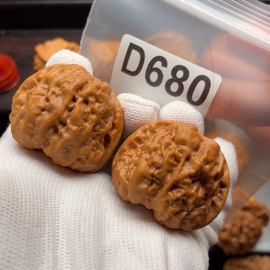 【闪购商品】文玩核桃吊坠大*岩D680蛤蟆39/41