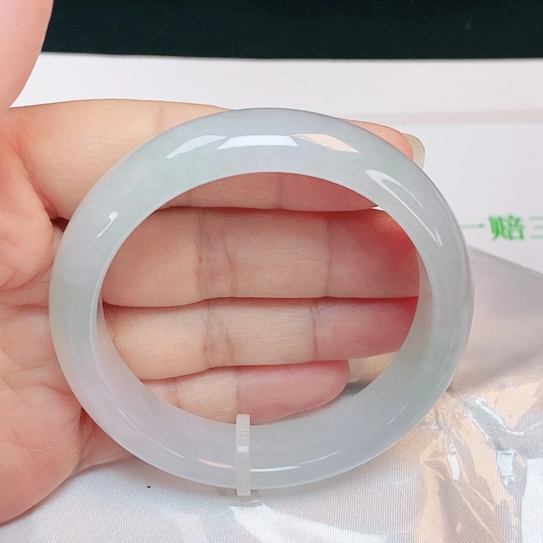 翡翠手镯未镶嵌正圈55.5