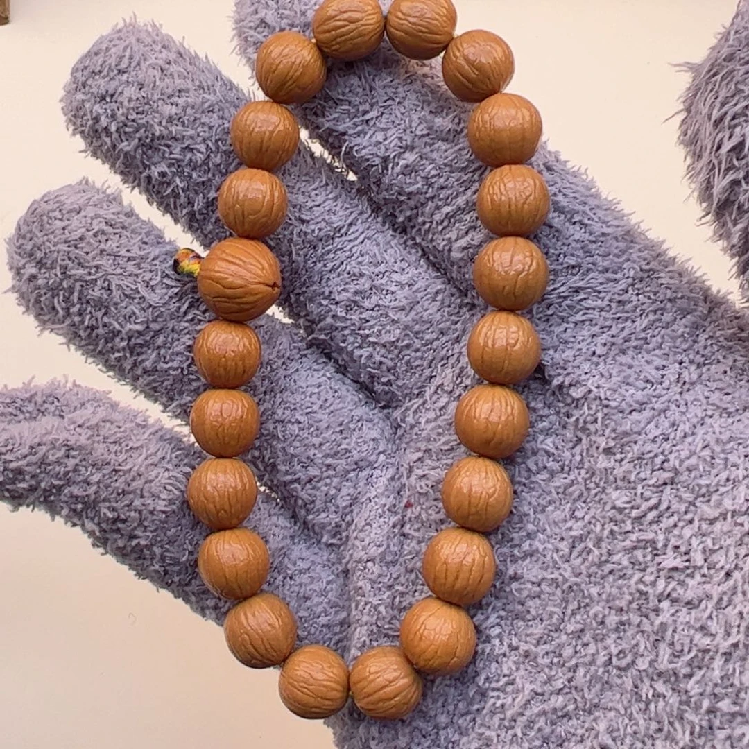 桃核吊坠