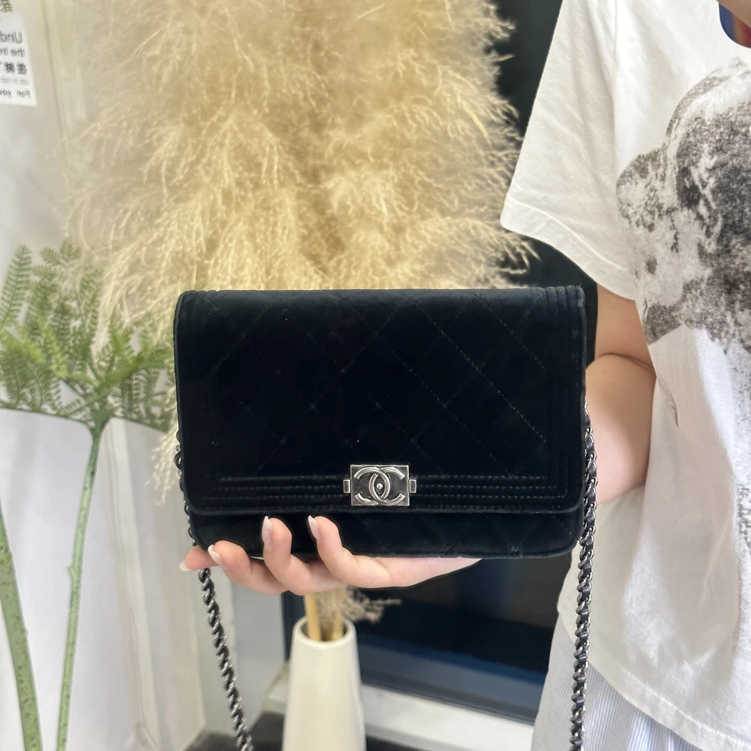 95新 Chanel/香奈儿 黑银天鹅绒 woc 斜挎包