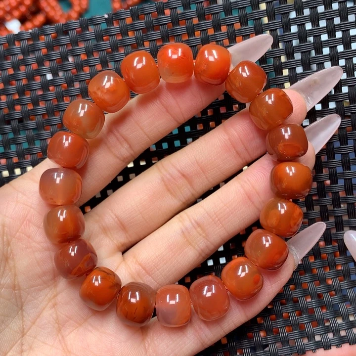 南红玛瑙手串未镶嵌11mm
