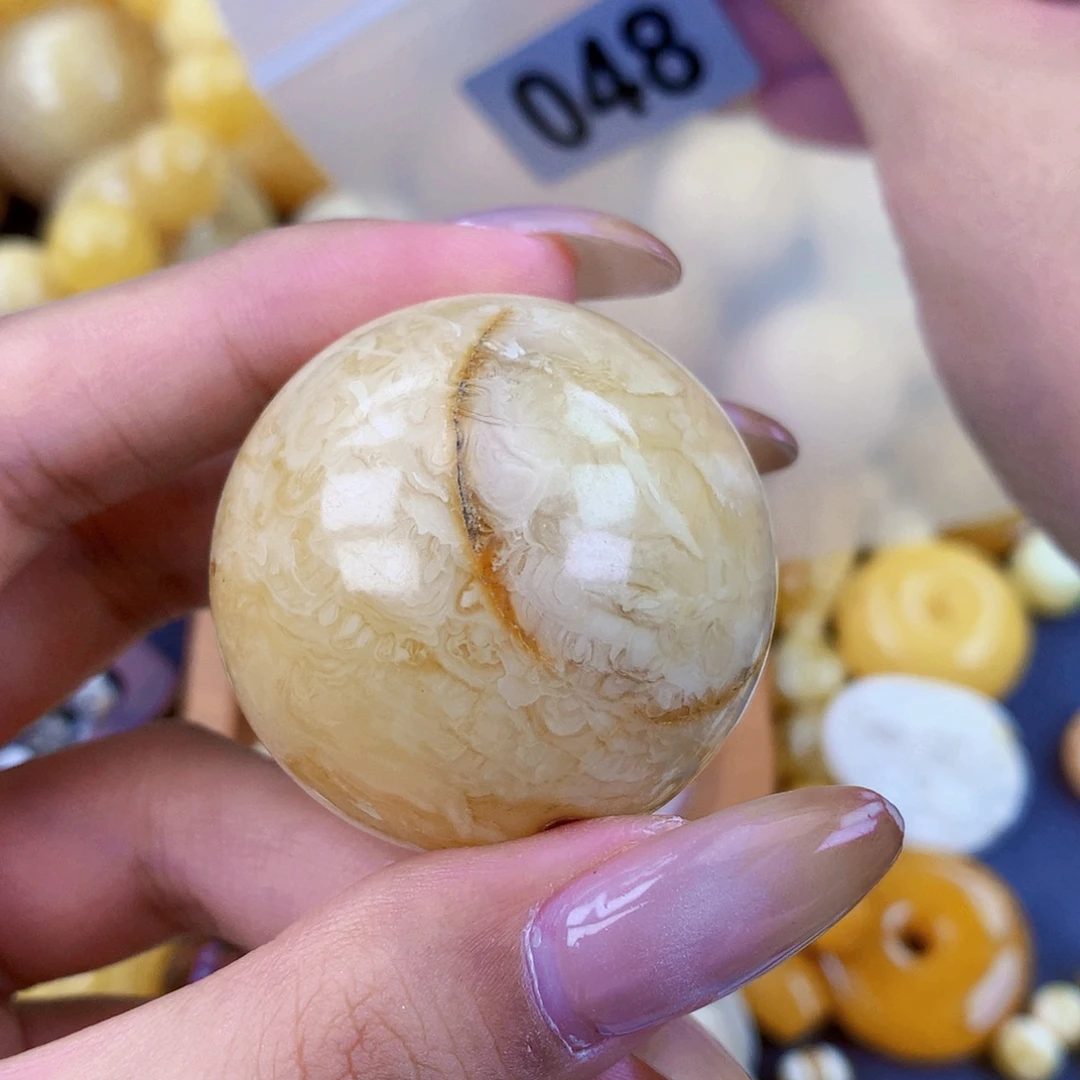 琥珀未镶嵌珠宝奇石38.8