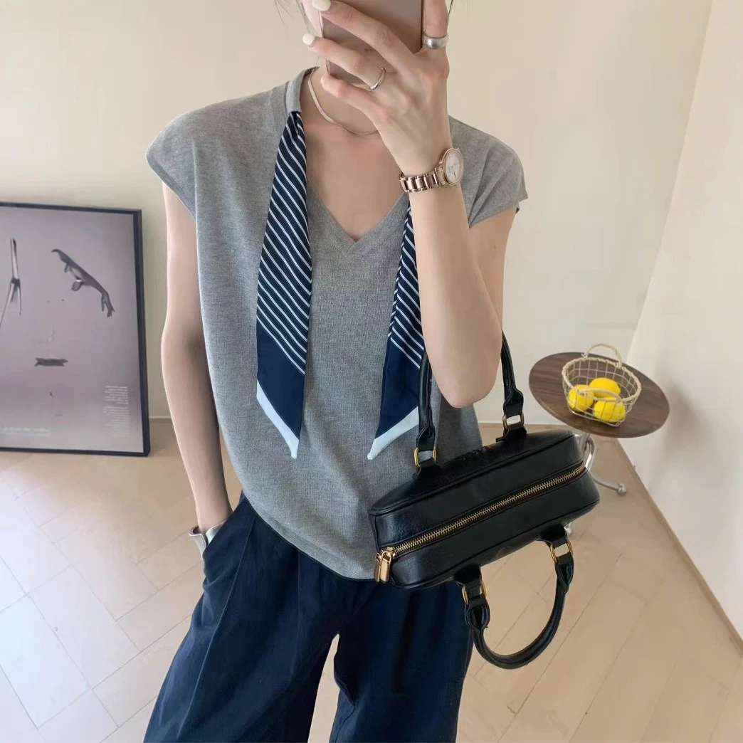 韩系V领小个子针织气质短袖T恤女2025爆款轻奢丝巾上衣背心针织衫