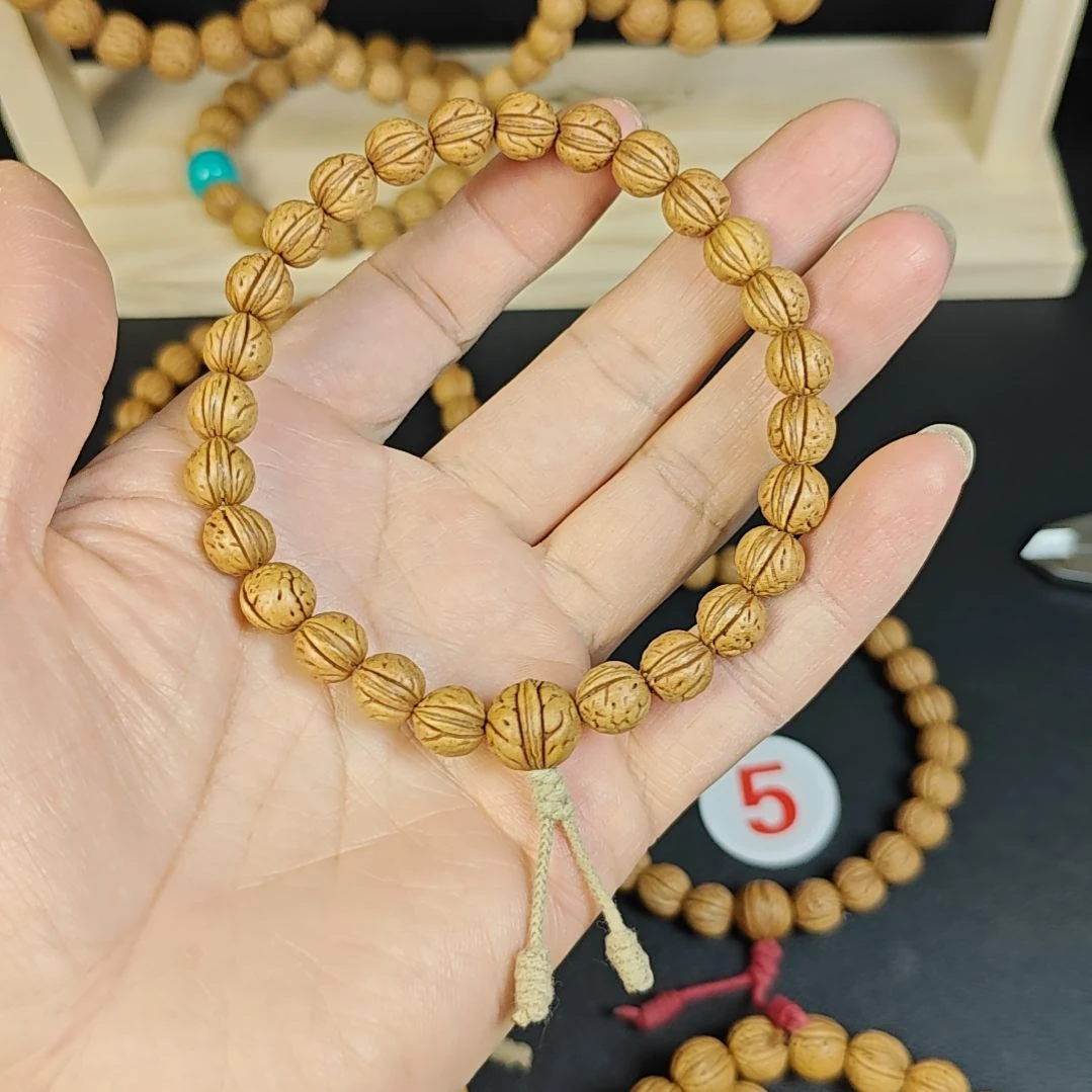 肖***洒9+尺寸桃核手持桃核