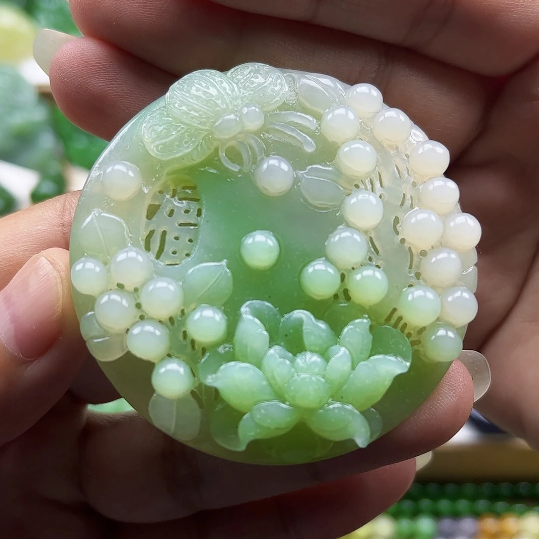 颈饰未镶嵌和田玉