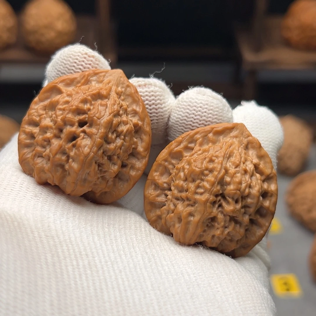 桃核把件识**心野生公子帽35.31.35