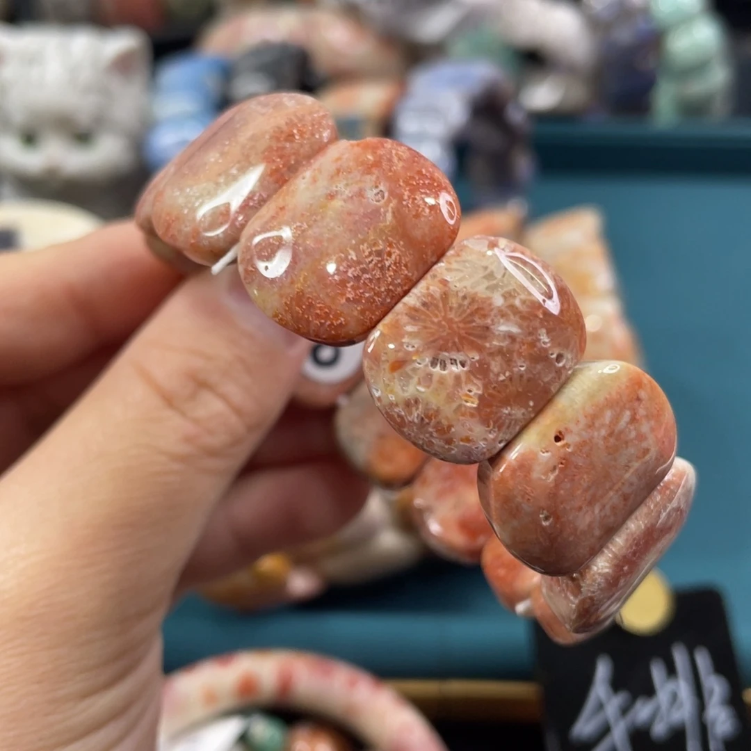 未镶嵌手镯硅化玉