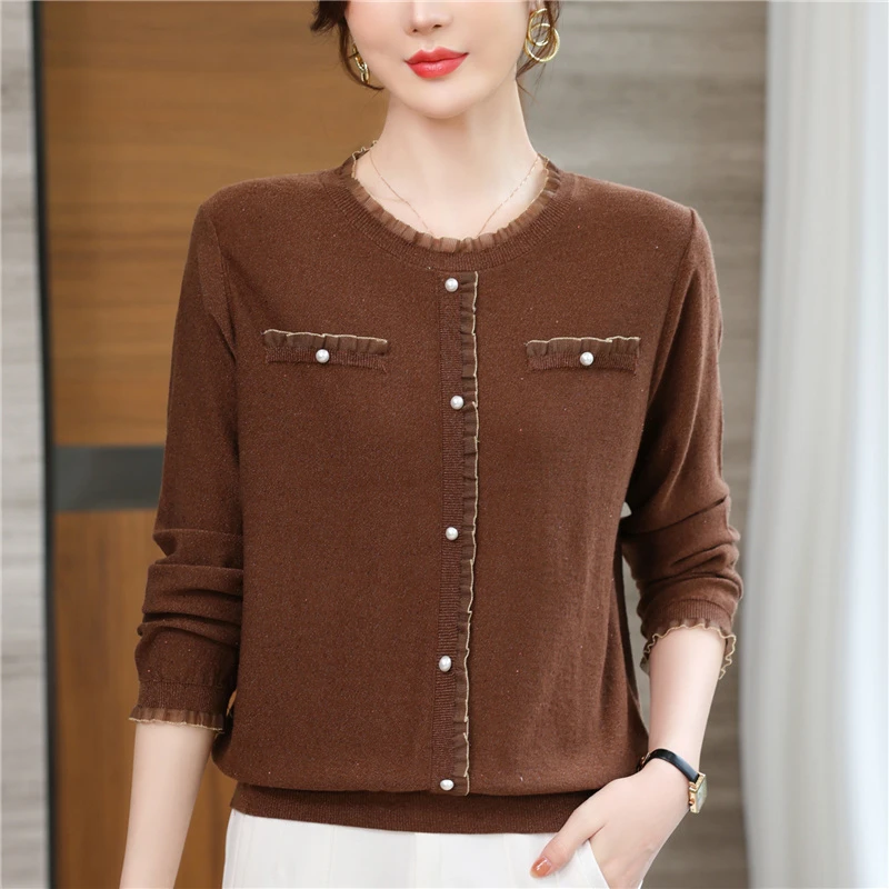 中年女春装新款洋气T恤上衣妈妈春秋长袖气质蕾丝羊毛针织打底衫