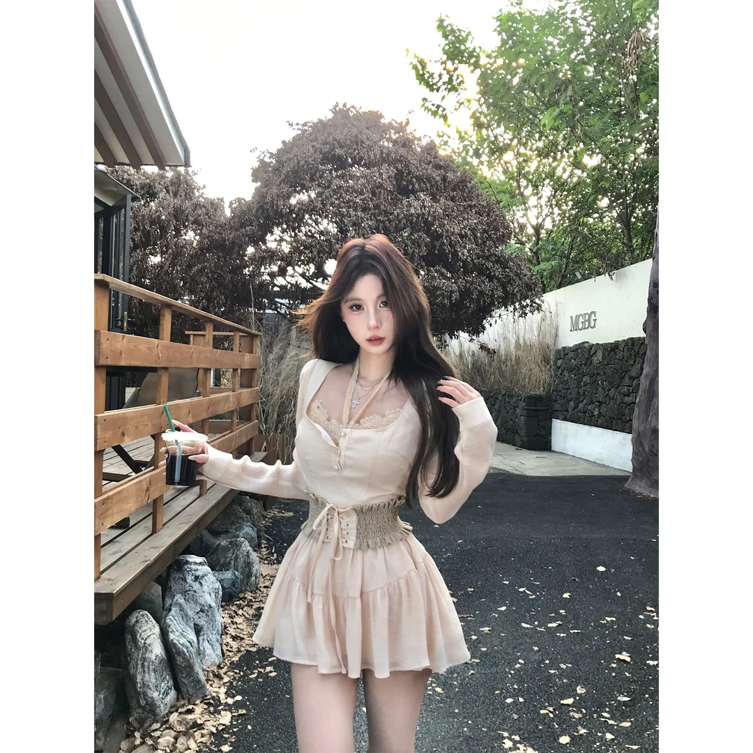 Mejiu【甜心美娇】温柔千金风辣妹连衣裙纯欲秋季新款设计感蕾丝