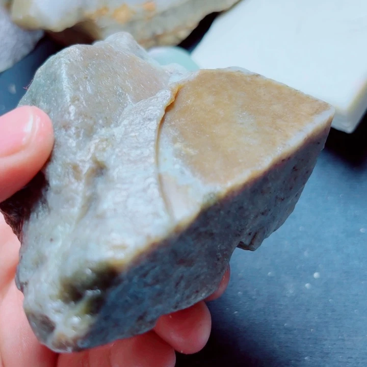 和田玉未镶嵌珠宝奇石