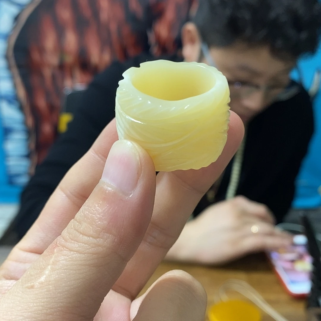 鳄鱼牙把件【香牙扳指，，，，，】