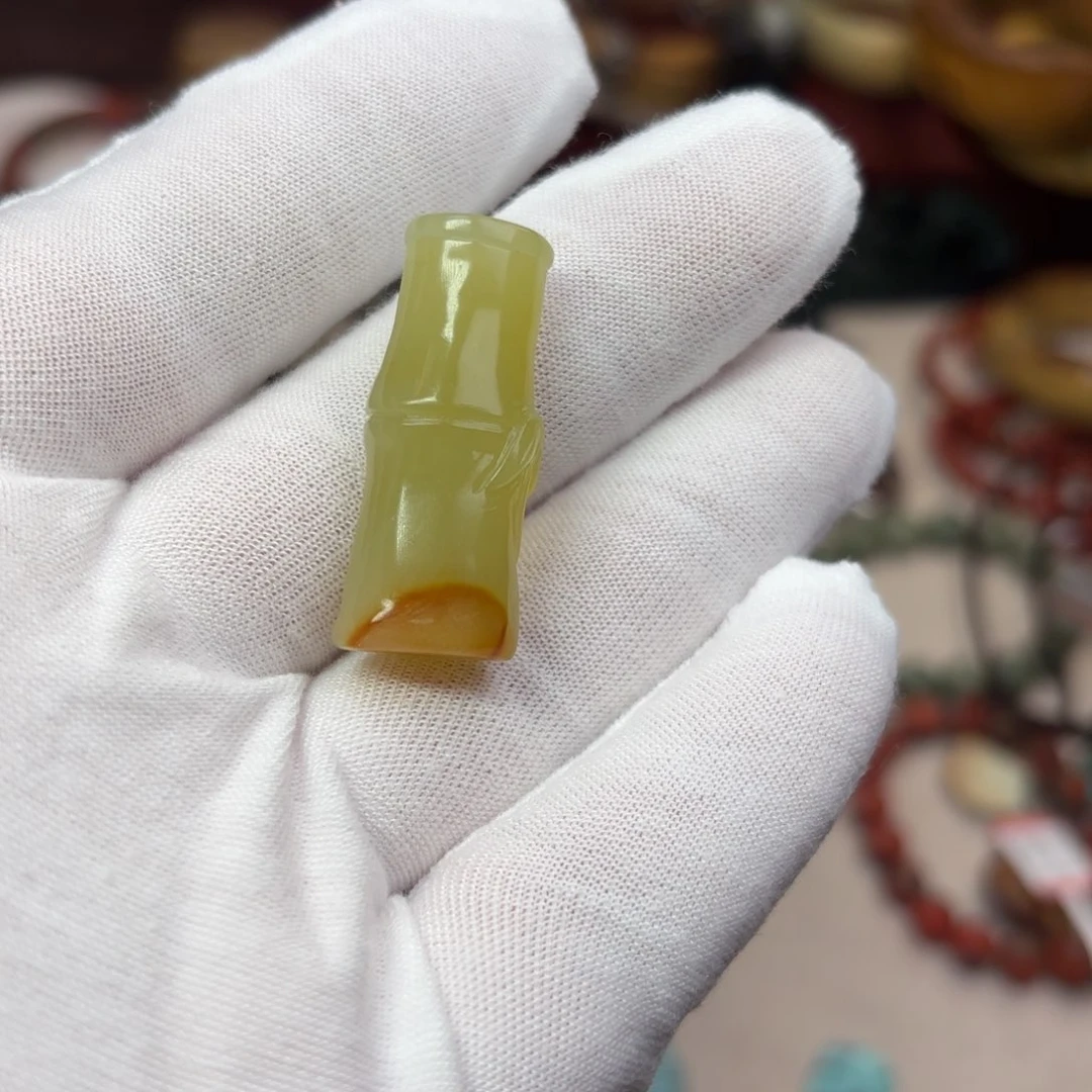 岫岩河磨玉（透闪石质玉）颈饰未镶嵌