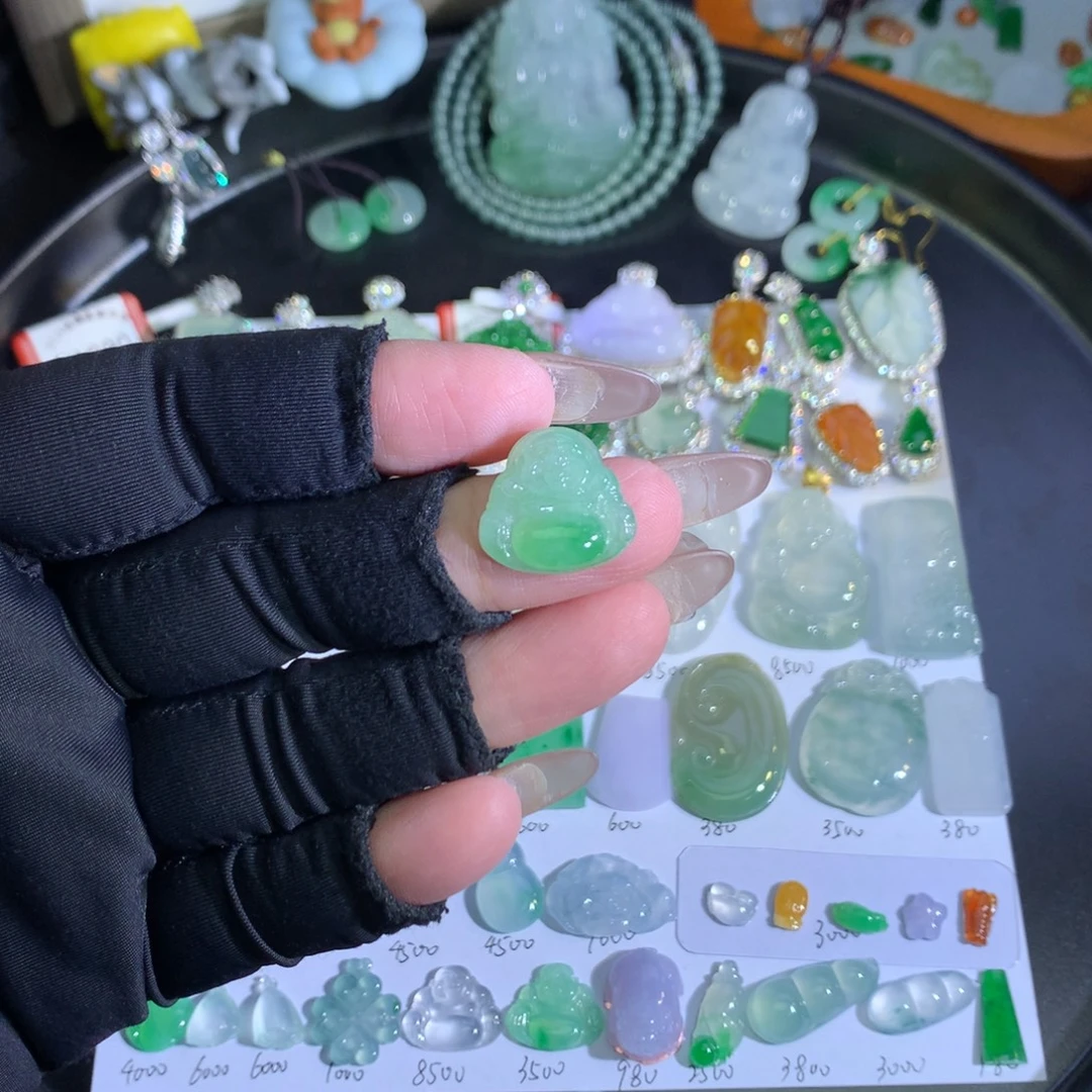 翡翠未镶嵌吊坠(不含链)绿肚佛