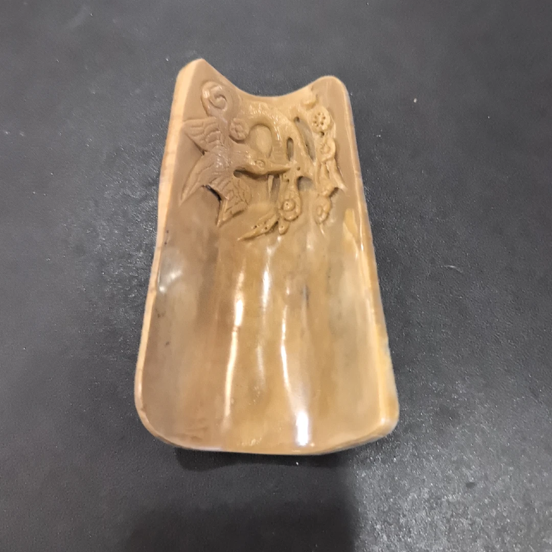 猛犸约40.3克雕刻件BC1086