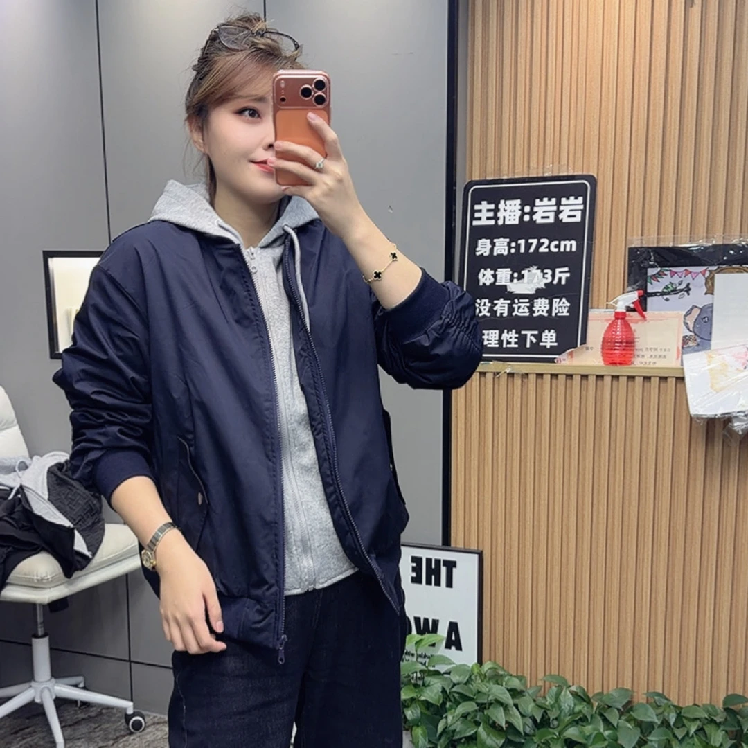 岩岩家棒球服显瘦二棉服外套连帽款2210