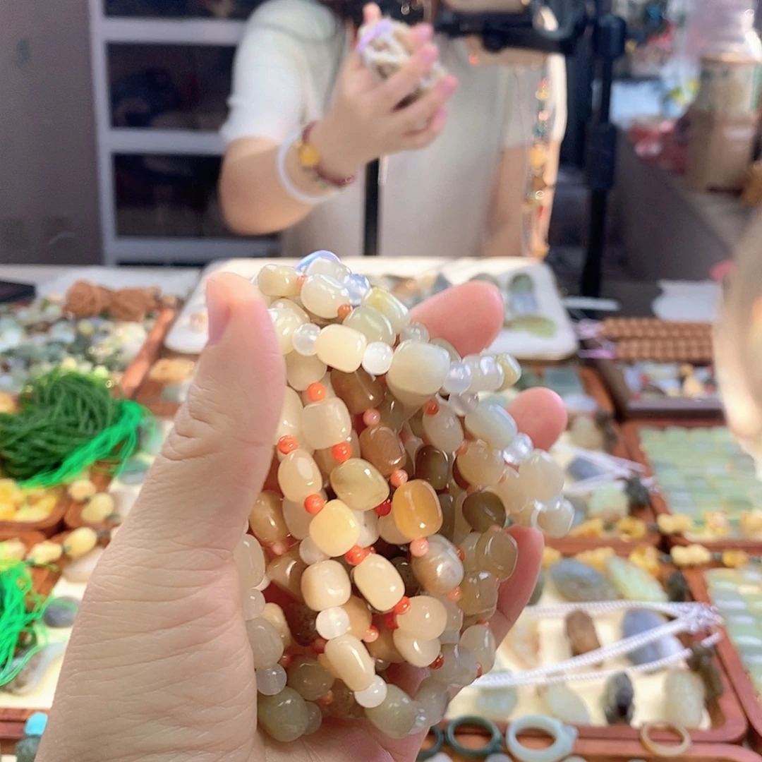 和田玉未镶嵌手链