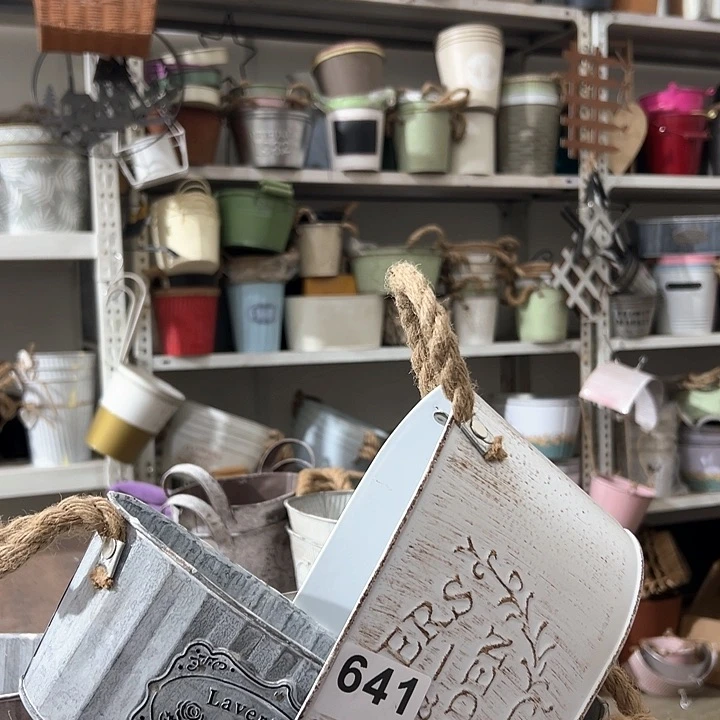 红陶设****)君知家居百货641