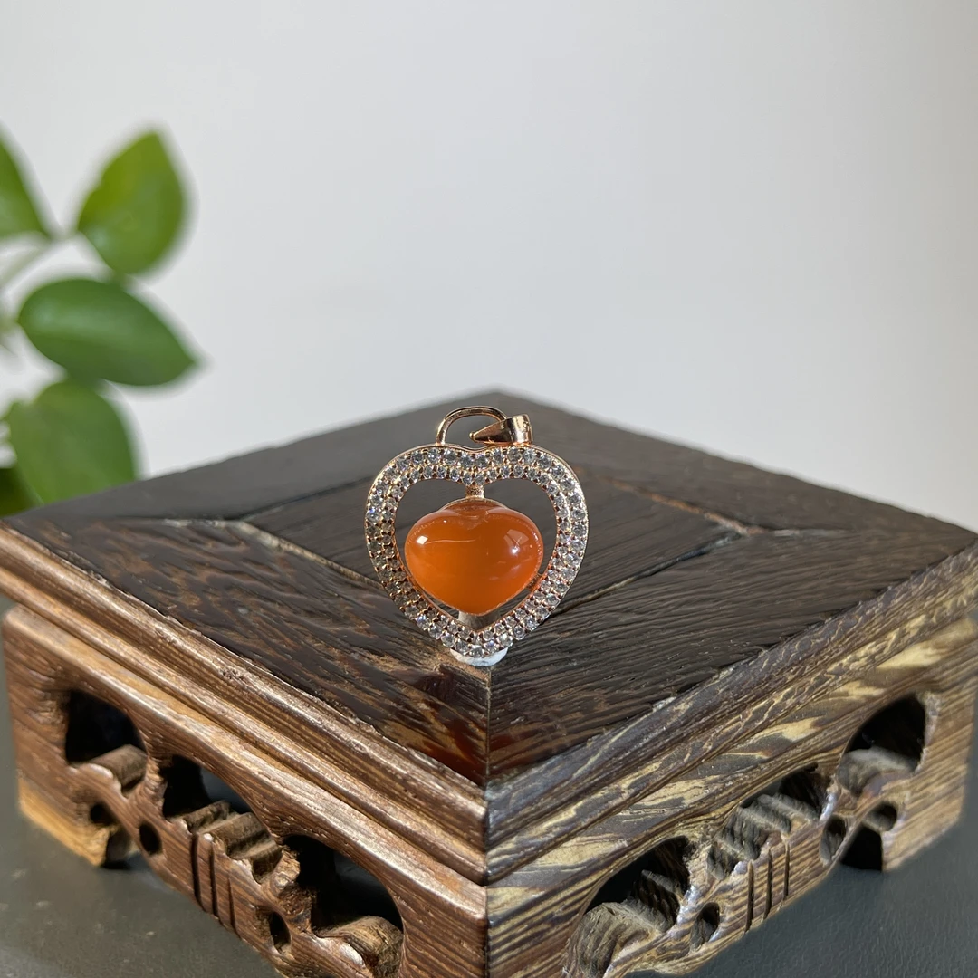 JTA23-015 南红-S925银镶吊坠