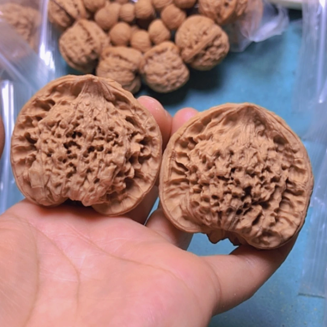 【闪购商品】核桃摆件46蛇头修尖