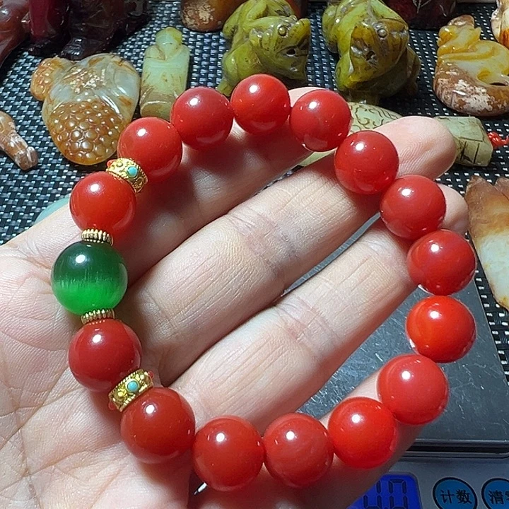 未镶嵌和田玉（糖玉）挂件