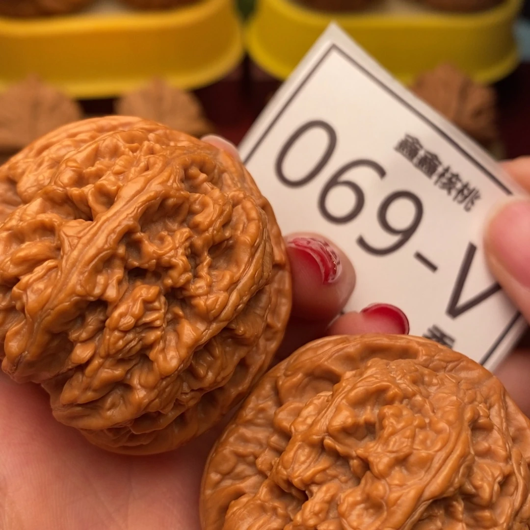 把件桃核大粗筋45……