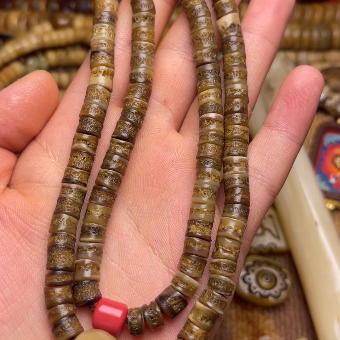 L***s大叶紫檀（黑酸枝木类）